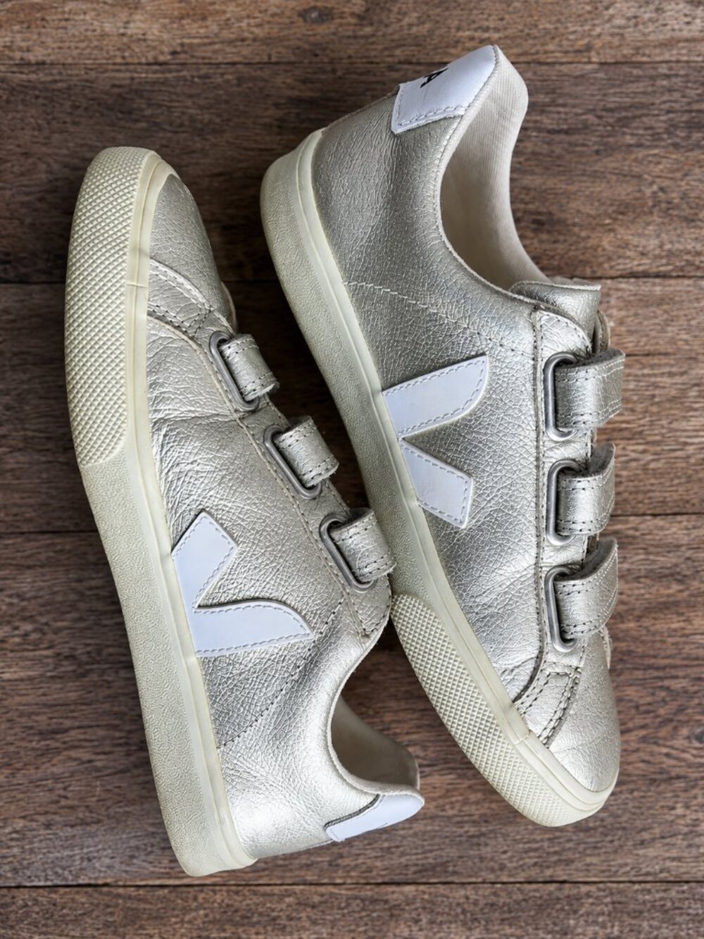 Veja Recife White Gold Platine Leather Sneakers Velcro Womens Size 5